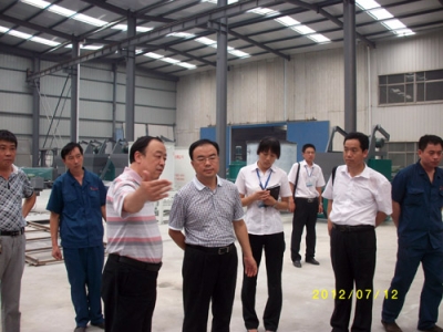 2012.7.12日李國(guó)忠教授到我公司參觀考察、指導(dǎo)工作